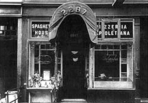 original pizzeria restaurant in Harlem NYC